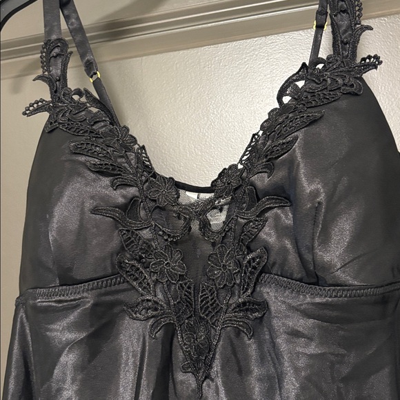 Flora Nikrooz Stella Charmeuse long black night gown XL - Picture 5 of 6